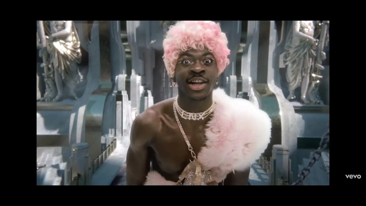 Lil nas x montero call me by your name обложка. Lil nas сатана. Montero lil nas x обложка. Lil nas x montero call me. Песни lil nas x montero.