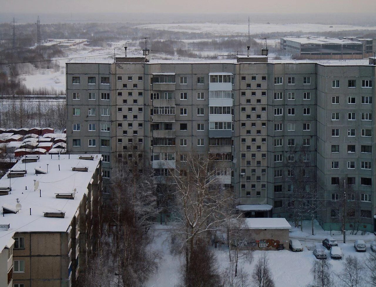 Серые дома полупустые города замотали мои. 16 Этажка в Припяти. Панельный дом зимой. Серые пятиэтажки. Панельки хрущевки.