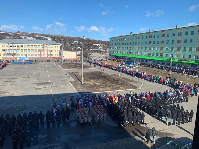Г гаджиево. Мурманская область город Гаджиево площадь. Площадь в городе Гаджиево. Гаджиево Центральная площадь. Гаджиево военный городок.