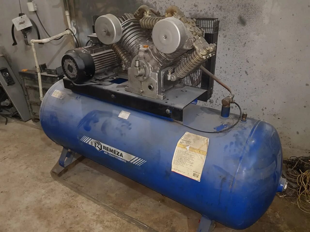 Компрессор авито воронеж. Компрессор lks160. , 380 в. Компрессора avito. 220вт б.