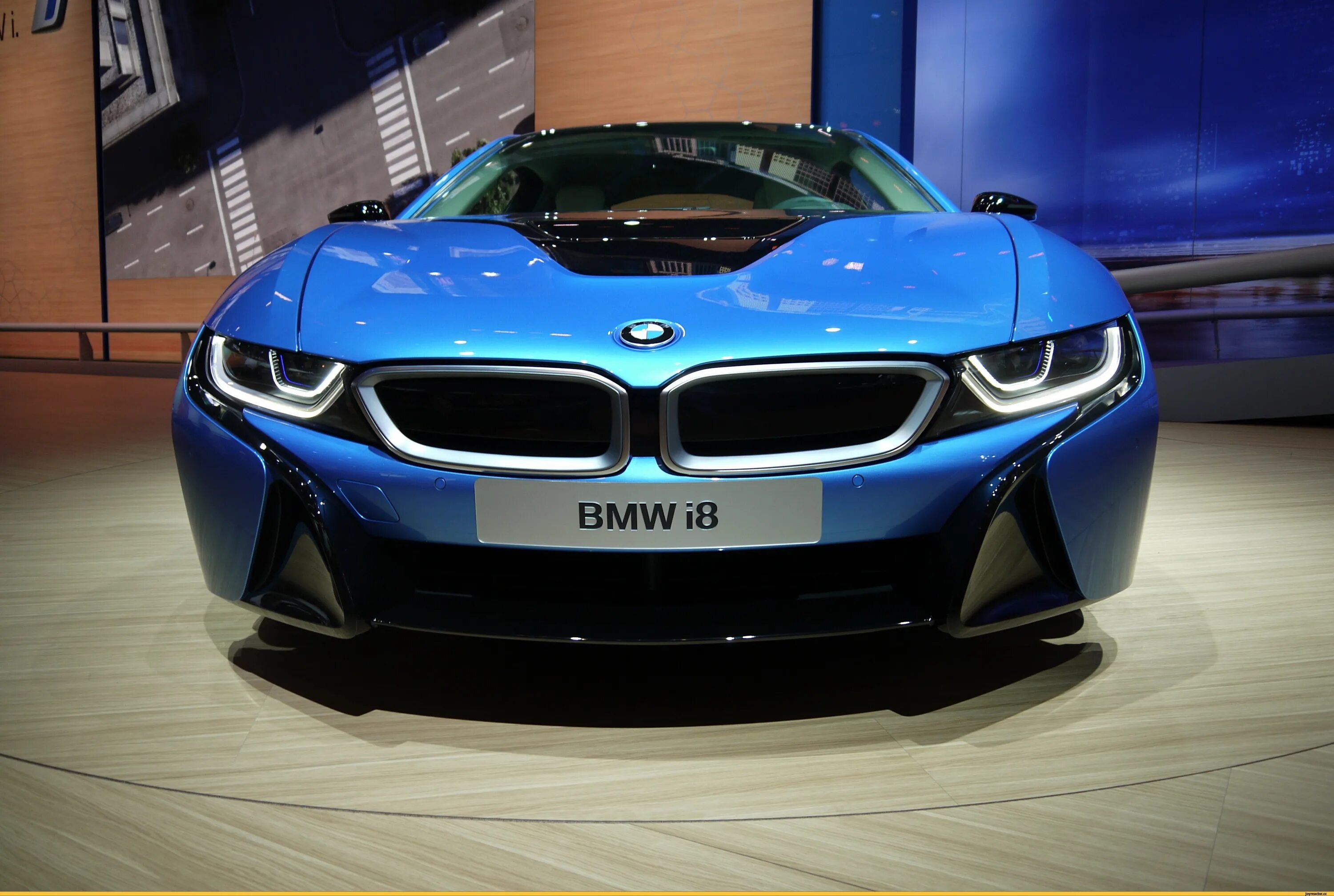 1 18 2014. BMW i10. BMW i8 Coupe 2020. БМВ последняя модель i8. БМВ 530i.