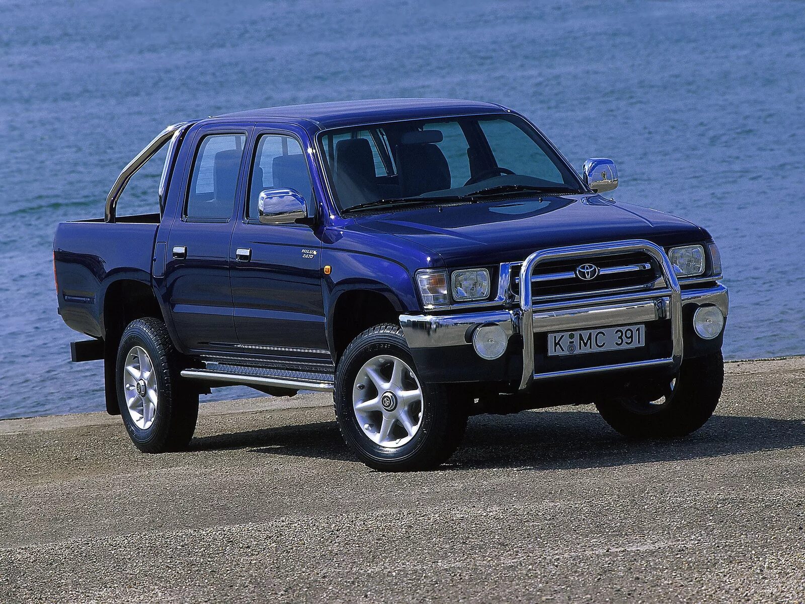 Полный привод хайлюкс. Toyota Hilux 2001. Toyota Hilux 1997. Toyota Hilux 2001 2005. Toyota Hilux Pickup 1997.