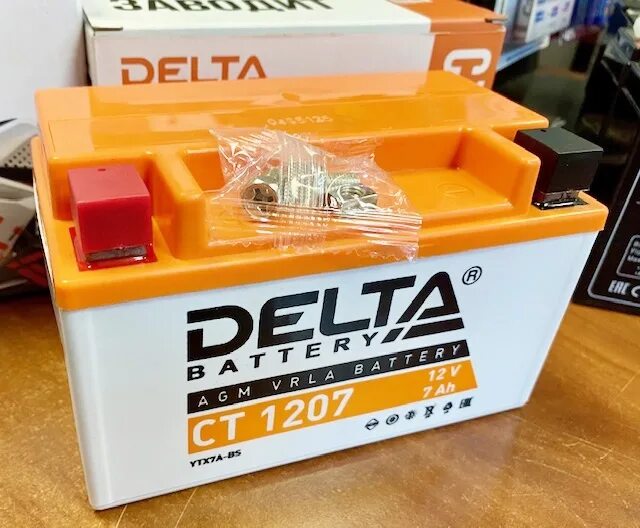 Battery 1207. Аккумулятор Delta CT 1207. Аккумуляторная батарея Delta CT 1207. Мото аккумулятор Delta Battery ct1207 (ytx7a-BS). Аккумулятор для мототехники Delta CT 1207.