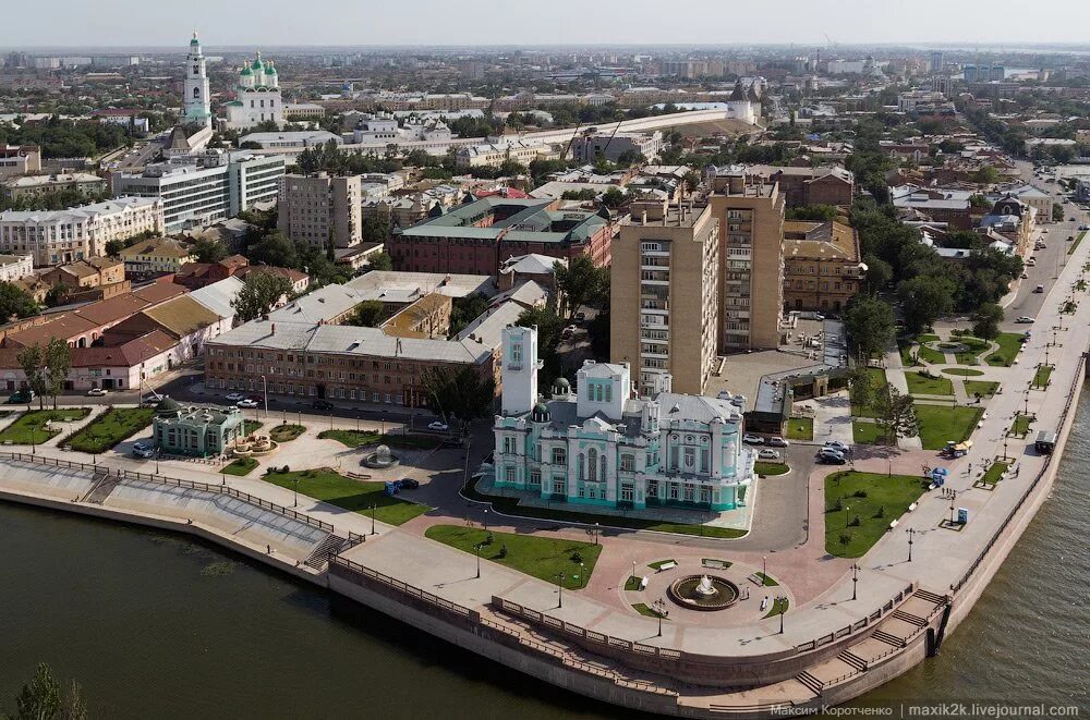 Какие в астрахани места. Городской округ город Астрахань. Город Астрахань с птичьего полета. Центр Астрахани. Город Астрахань с высоты птичьего полета.