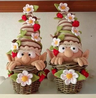 Гномик амигуруми крючком