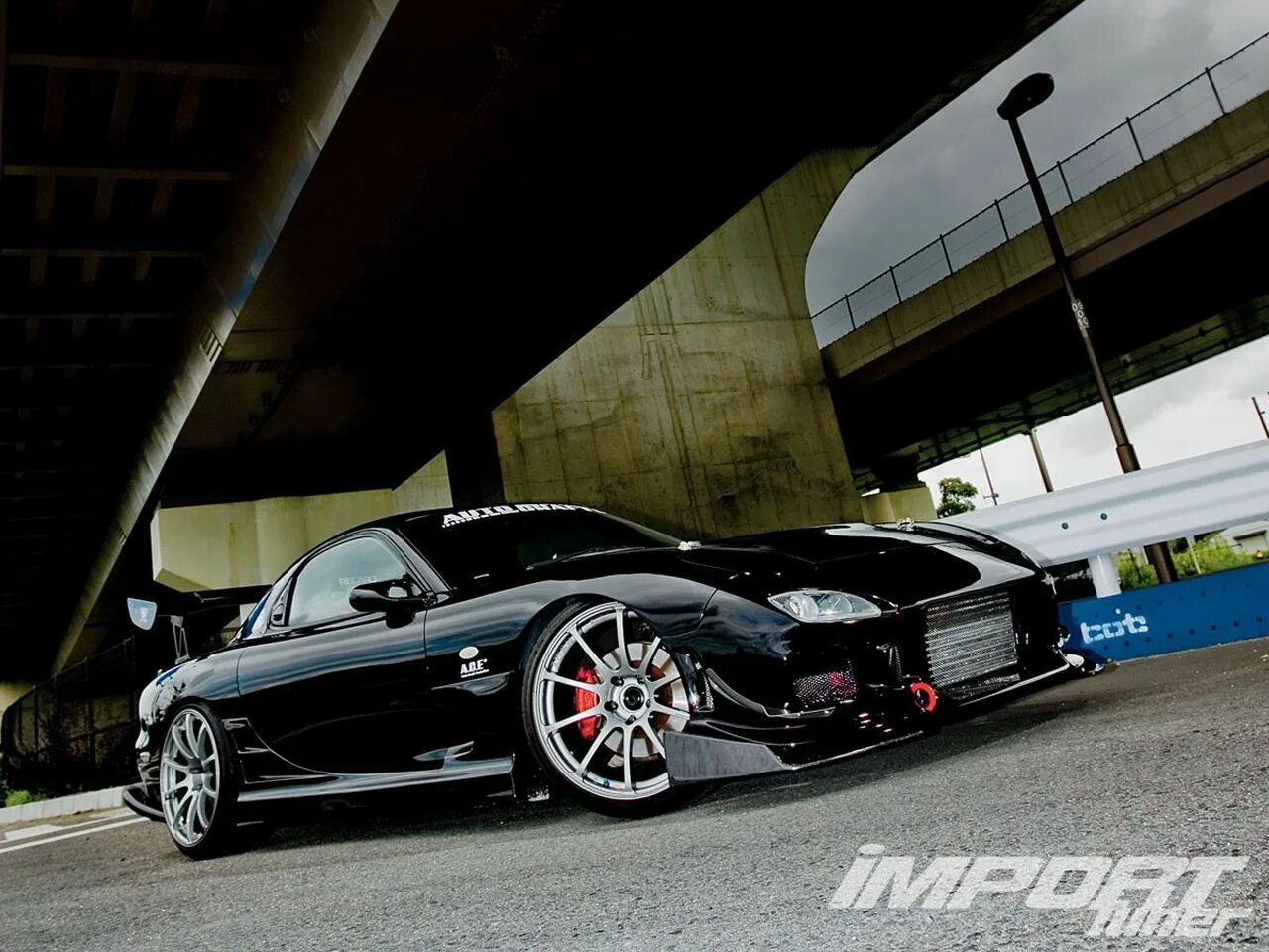 Black imports. Mazda rx7. Mazda RX-7 обои. Супер машины тюнинг. Мазда RX 7 RS тайп.