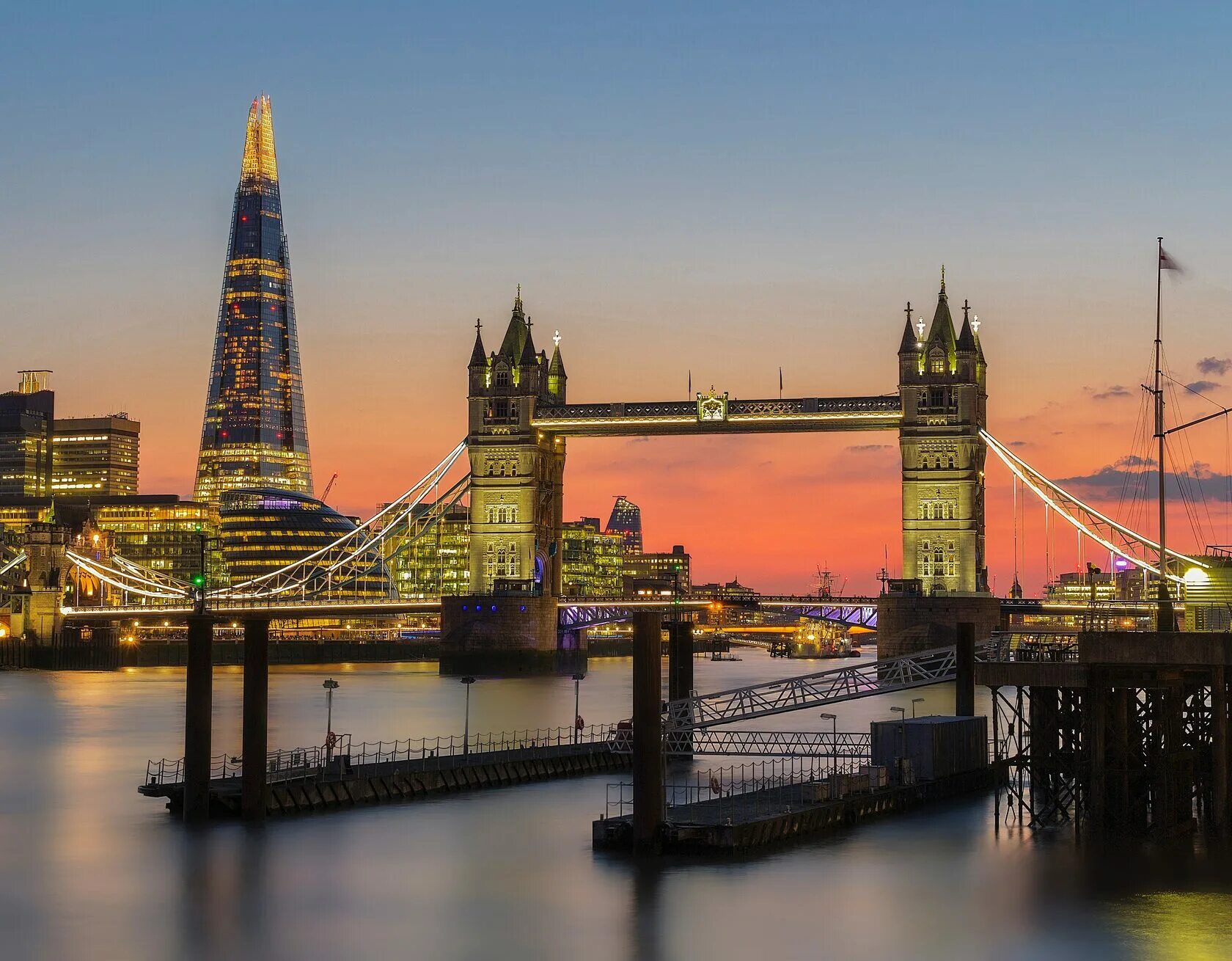 Великобритания является европой. Вантовый мост в Лондоне. Тауэрский мост. Реки Великобритании. Лондон закат.