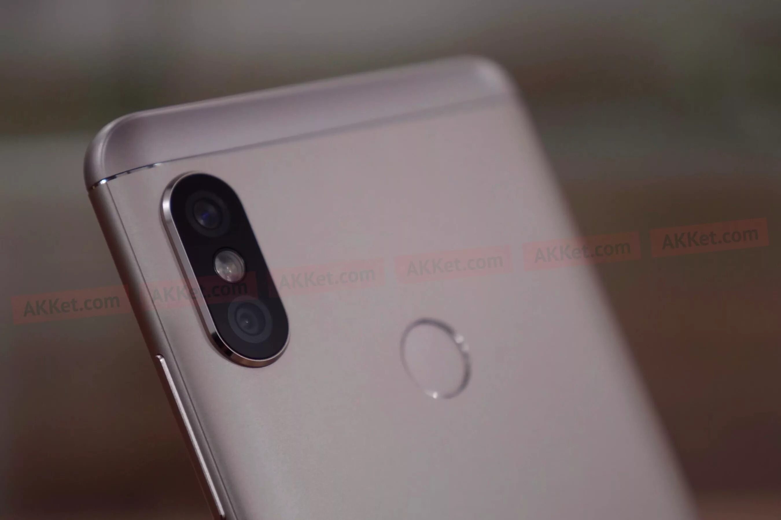 Редми ноут 5 камера. Xiaomi redmi с 2 камерами и отпечатком пальца. xiaomi redmi 2 камеры. xiaomi с 2 камерами сзади. марка редми с 4 камерами с зади.