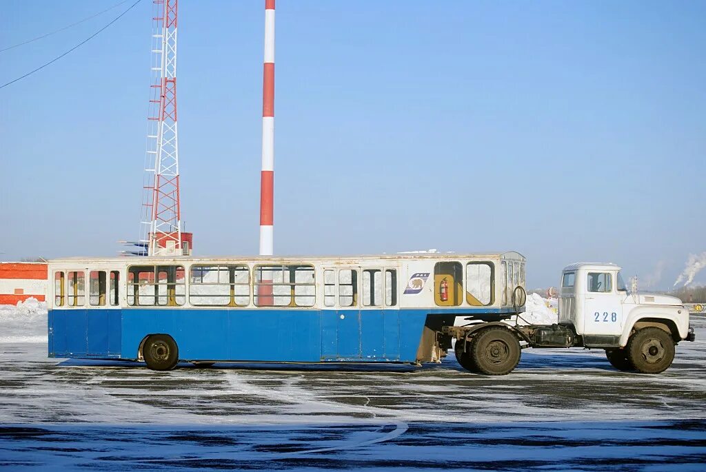 ЗИЛ 130 аппа 4. Аппа-4 автопоезд пассажирский перронный. Перронный автобус ЗИЛ аппа-4. ЗИЛ-130в1 с п/п аппа-4. Автобус пермь аэропорт большое савино