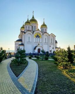 Храм кому