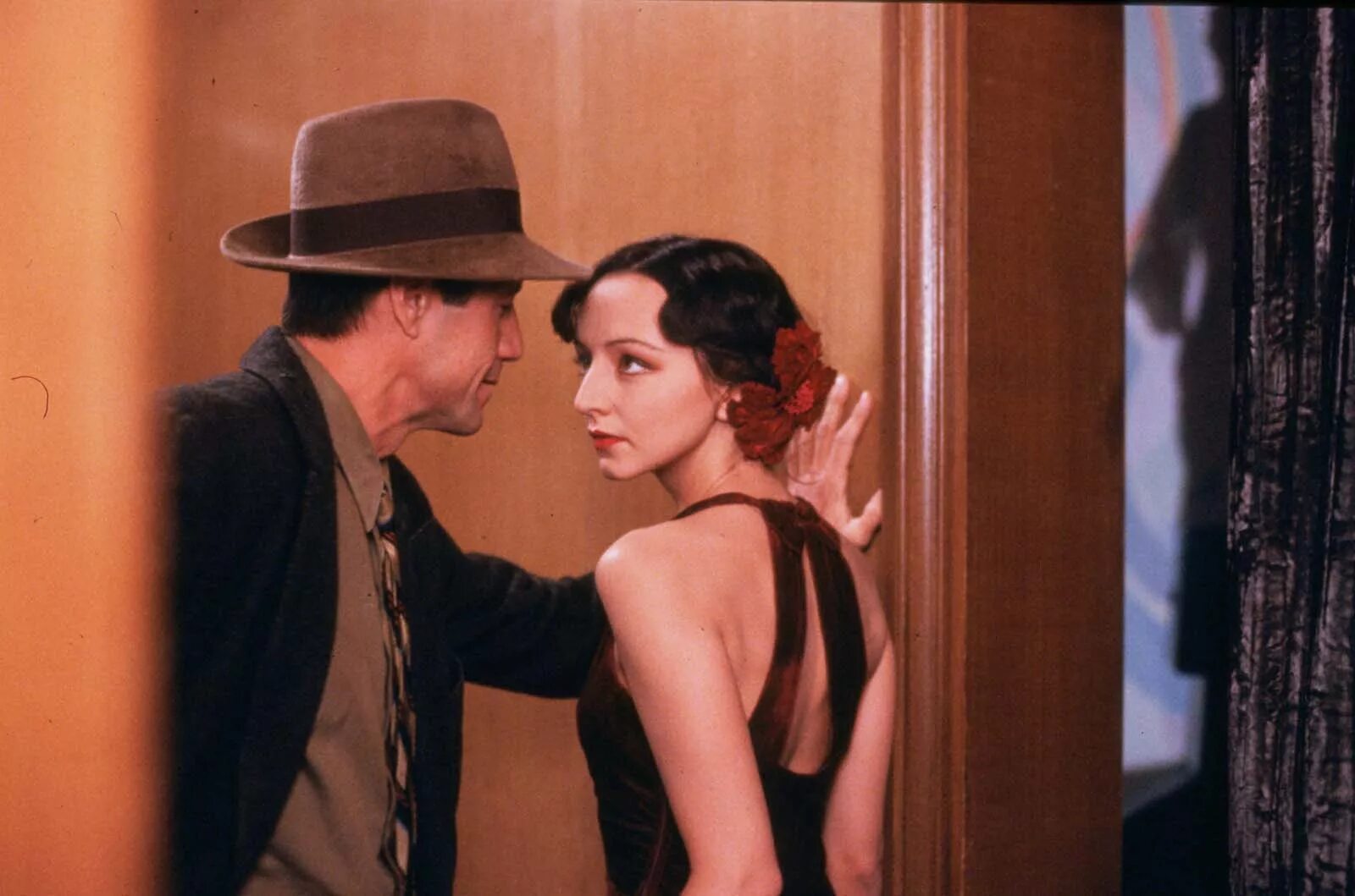 Неудавшийся Секс С Марией Ди Медейруш – Генри И Джун (1990)