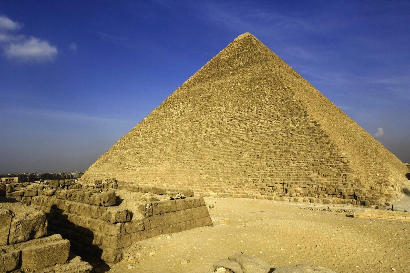 Исторический факт о фараоне хеопсе. Пирамида Хуфу Египет. Пирамида Хеопса. Пирамида Хеопса (Гиза, Египет). Пирамида Хеопса (Хуфу).