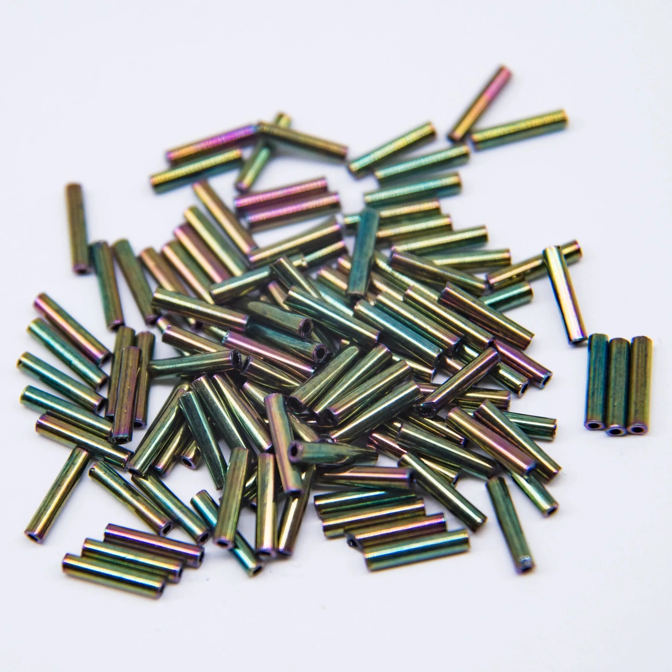 название наш удивительный бисер. Diy beads бусины. бисер стеклярус 27010. сварка с электрод батареек. трубчатый стеклярус.