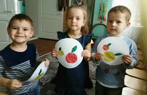 Аппликация яблоки на тарелке 2 младшая группа
