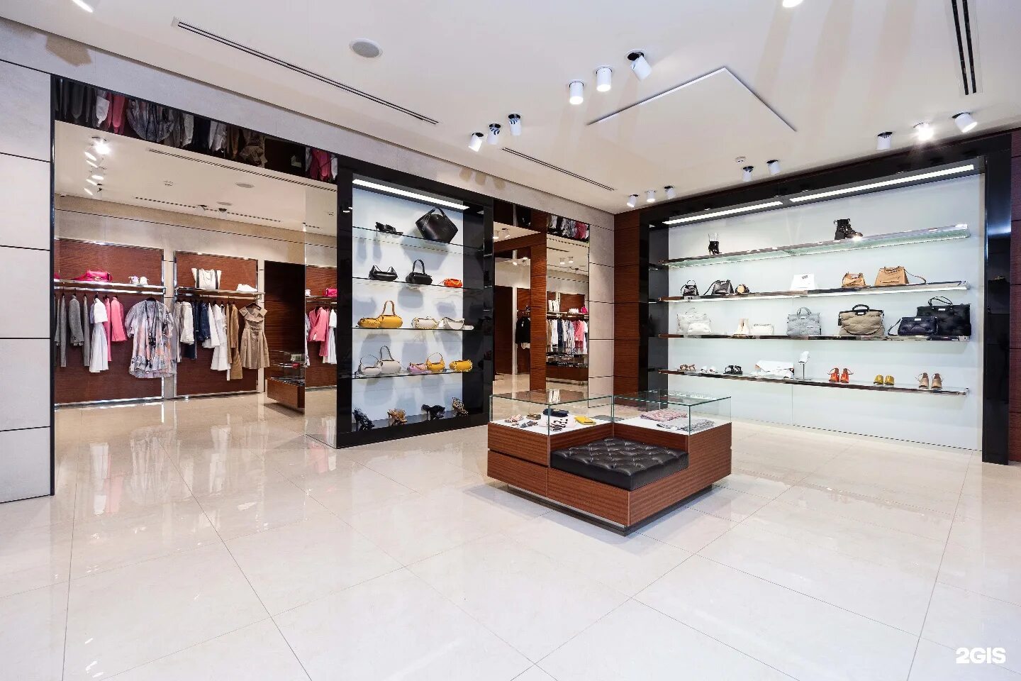 сохо магазин обуви. Soho обувь в афимоле. центрум, симферополь, севастопольская улица, 62. сохо обувь. Soho магазин.