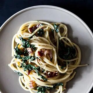 Черные макароны