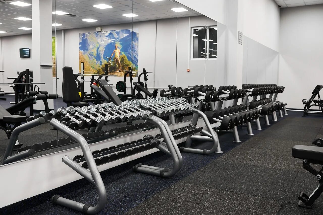 Фитнес хаус на спартаковской. Фитнес хаус янино. Гостевой в фитнес хаус. Фитнес хаус баннер. Гостевой в фитнес хаус.