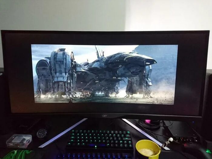 Как убрать черные полосы на мониторе. Как убрать черные полосы. Черные полосы по бокам монитора. Как убрать черные полосы по бокам экрана. Как убрать черные полосы по бокам экрана.