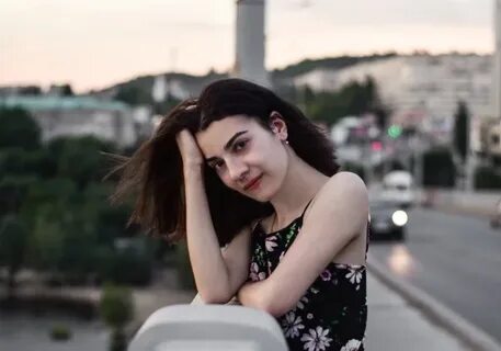 Девушка маркаряна