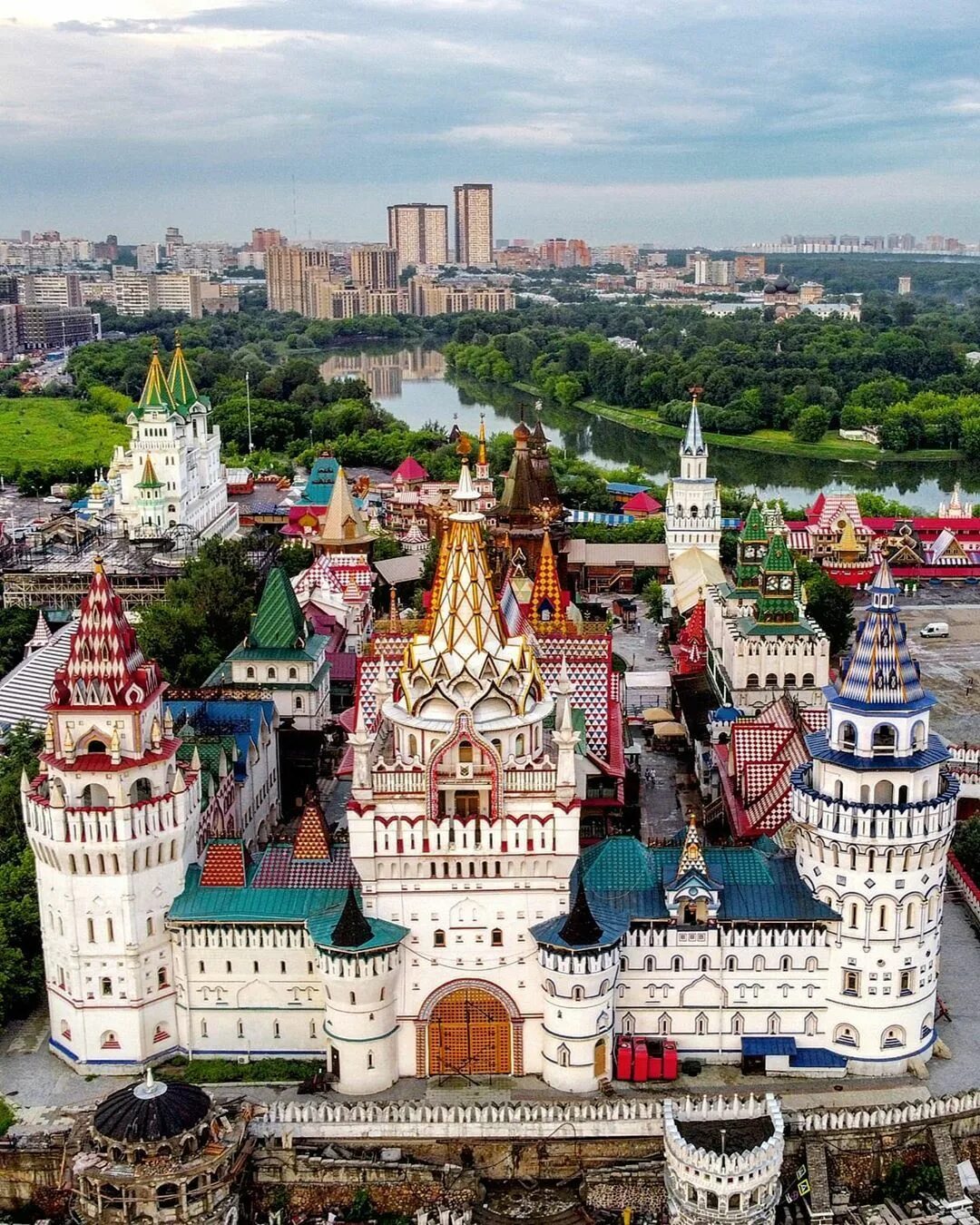 Что есть бесплатного в москве. Измайловский парк Кремль. Кремль в Измайлово. Измайловский Кремль Москва. Кремль Черкизово Измайловский.