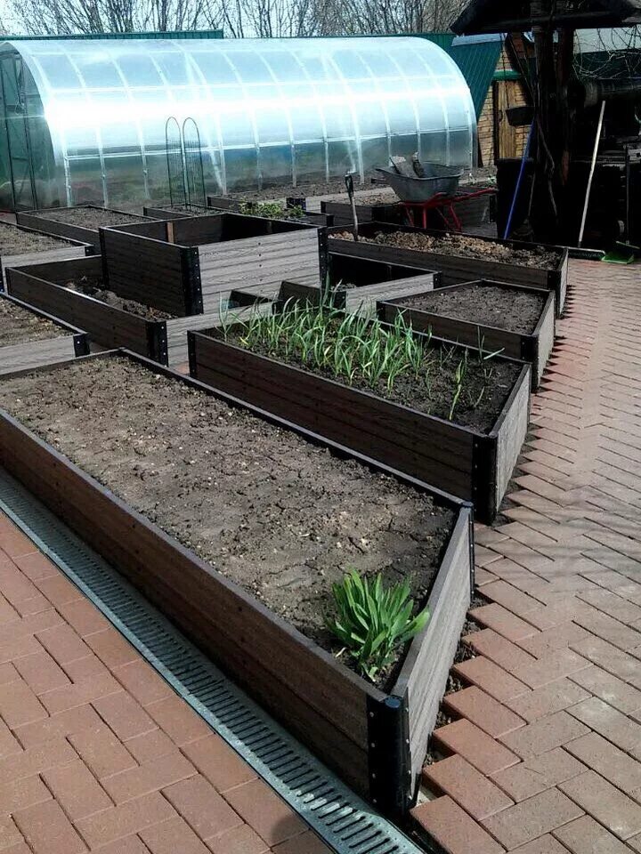 Грядки nautic prime. Грядки из дпк 150х25х3000. Дпк nauticprime 225х30х2950. Доска для грядки дпк holzhof 300 30 2950. Высокие грядки дпк.