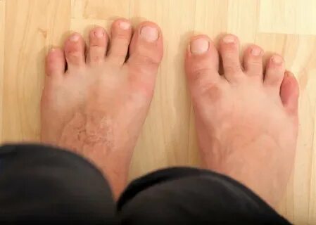 Қыз трусика киіп жүр (видео)