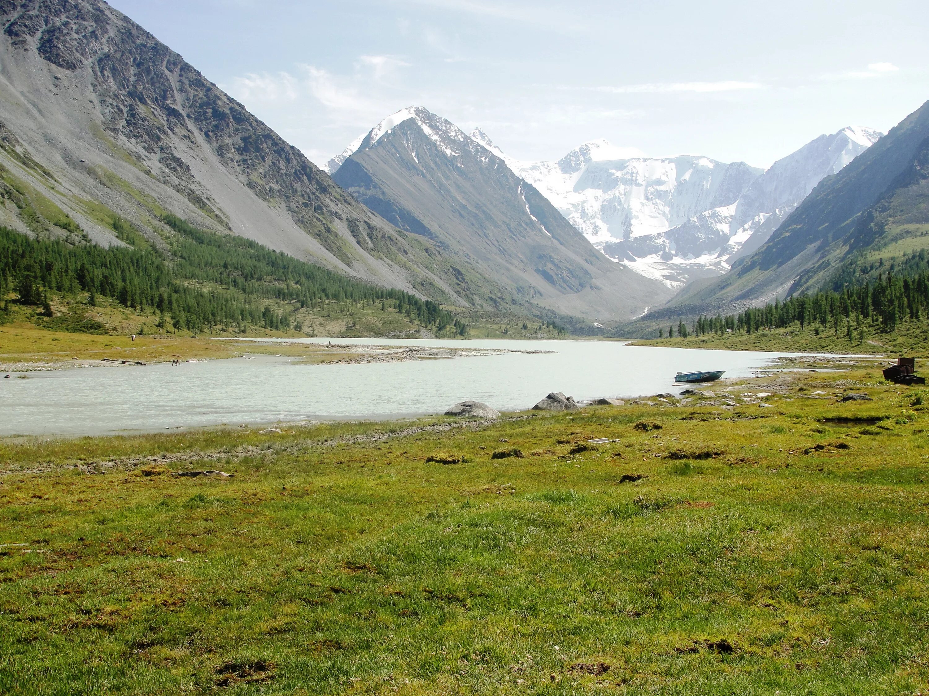 Красивый край. Республика Алтай природа гора Белуха. Золотые горы Алтая Белуха. Долина 7 озер горного Алтая. Горы Южной Сибири Белуха.