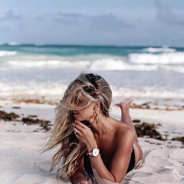 Фото на море идеи для девушки Идеи фото на море Fotos divertidas na praia, Fotos criativas na praia, Fotos na