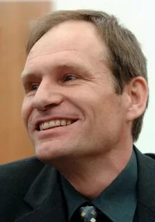 Армин майвес