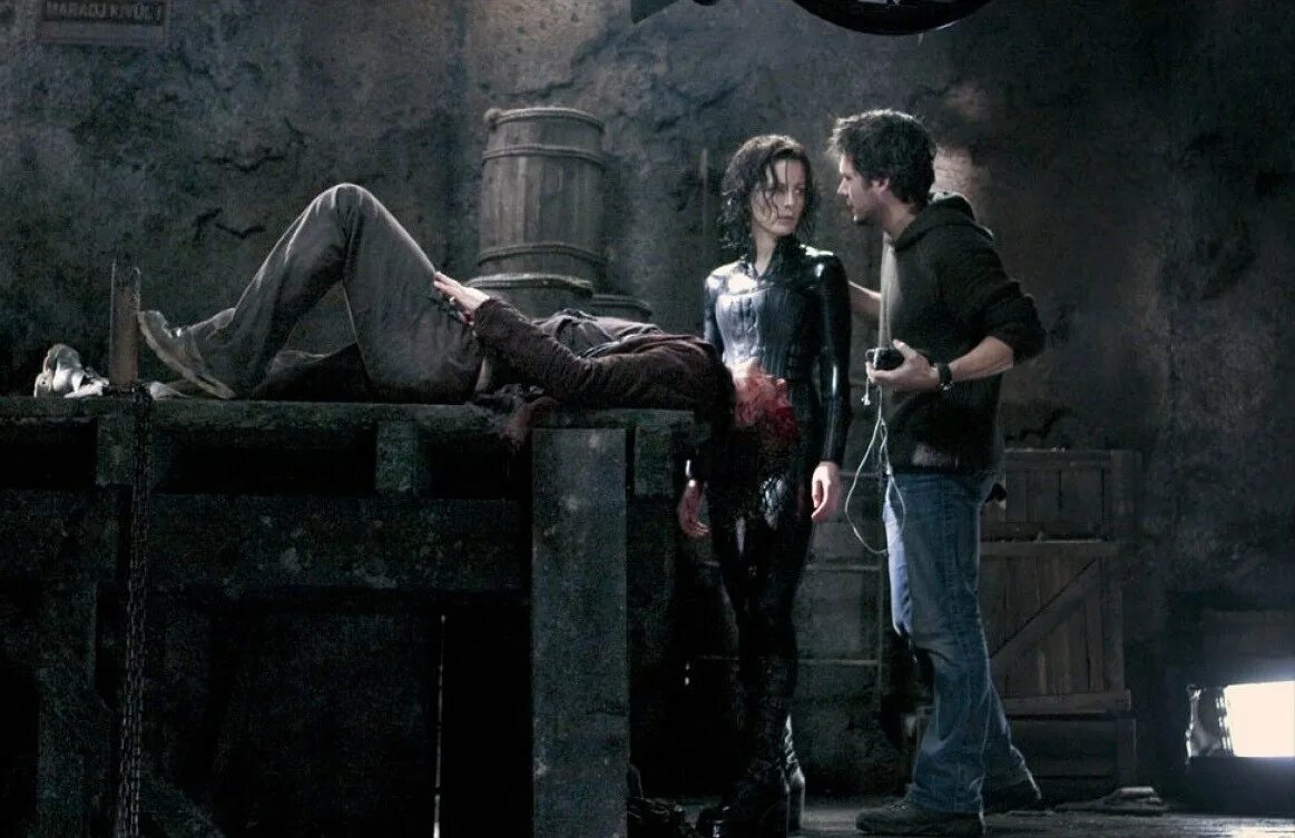 Вампиры боевик фантастика. Вампиры боевик фантастика. Вампиры боевик фантастика. Кейт бекинсейл другой мир 2016. Вампиры боевик фантастика.