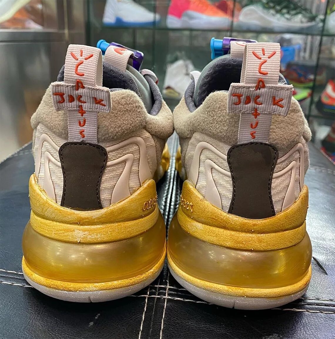 Кроссовки nike travis. Nike air max 270 cactus jack. кроссовки найк трэвис скотт. nike air max 270 travis. nike air max 270 travis scott.