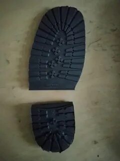Твердая набойка под пяткой на обуви