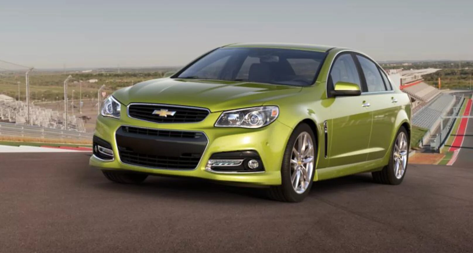 Как правильно шевроле. Chevrolet ss 2015. шевроле малибу сс зелёный. chevrolet ss sedan 2015 white. шевроле ss 16.