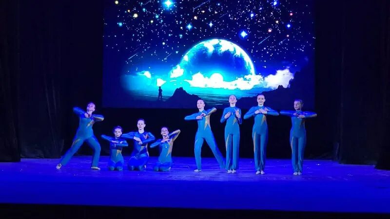 Студия танца кобра. Танцевальная студия комета. Студия современного танца альянс куйбышев. Комета данс королев. Лазурный балаково 2022.