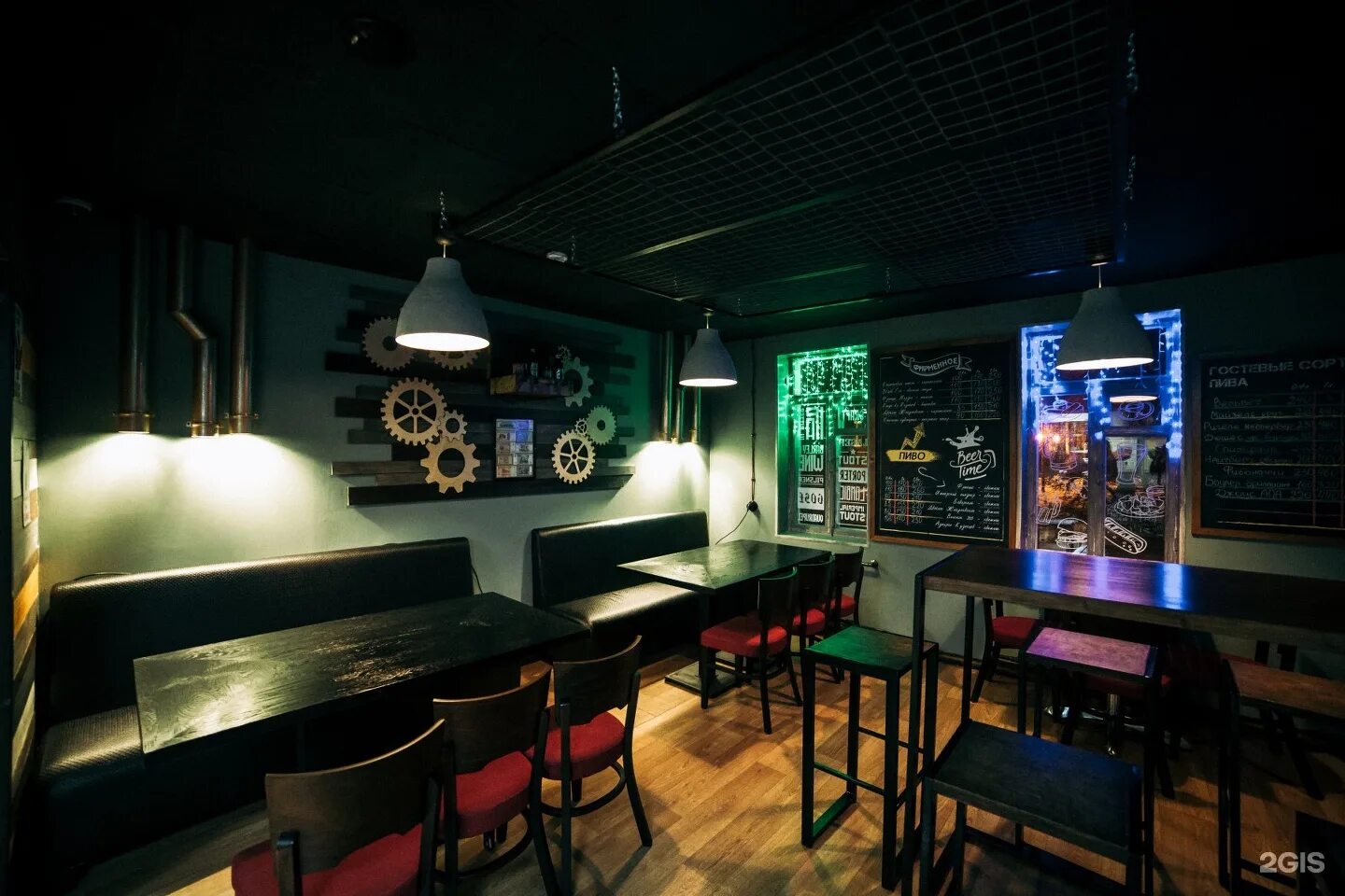 Рестобар друзья псков. Vegas restobar ханты-мансийск logo. Ресто бар псков. Бар мажор псков. Рестобар моя история.