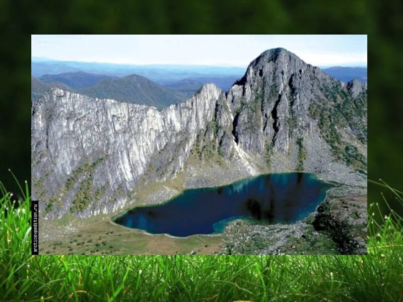 Озеро Дуссе Алинь. Дуссе Алинь Хабаровский край. Озеро Медвежье Дуссе Алинь. Горный хребет Дуссе-Алинь Хабаровский край. Места в хабаровском крае