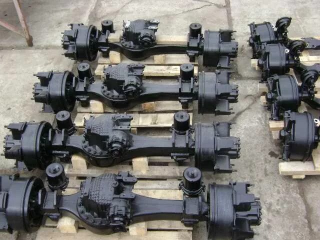 Мост камаз 43118. Задний мост камаз 6520. задний мост камаз 4310. мост камаз 6520. мост мадара на камаз 6520.