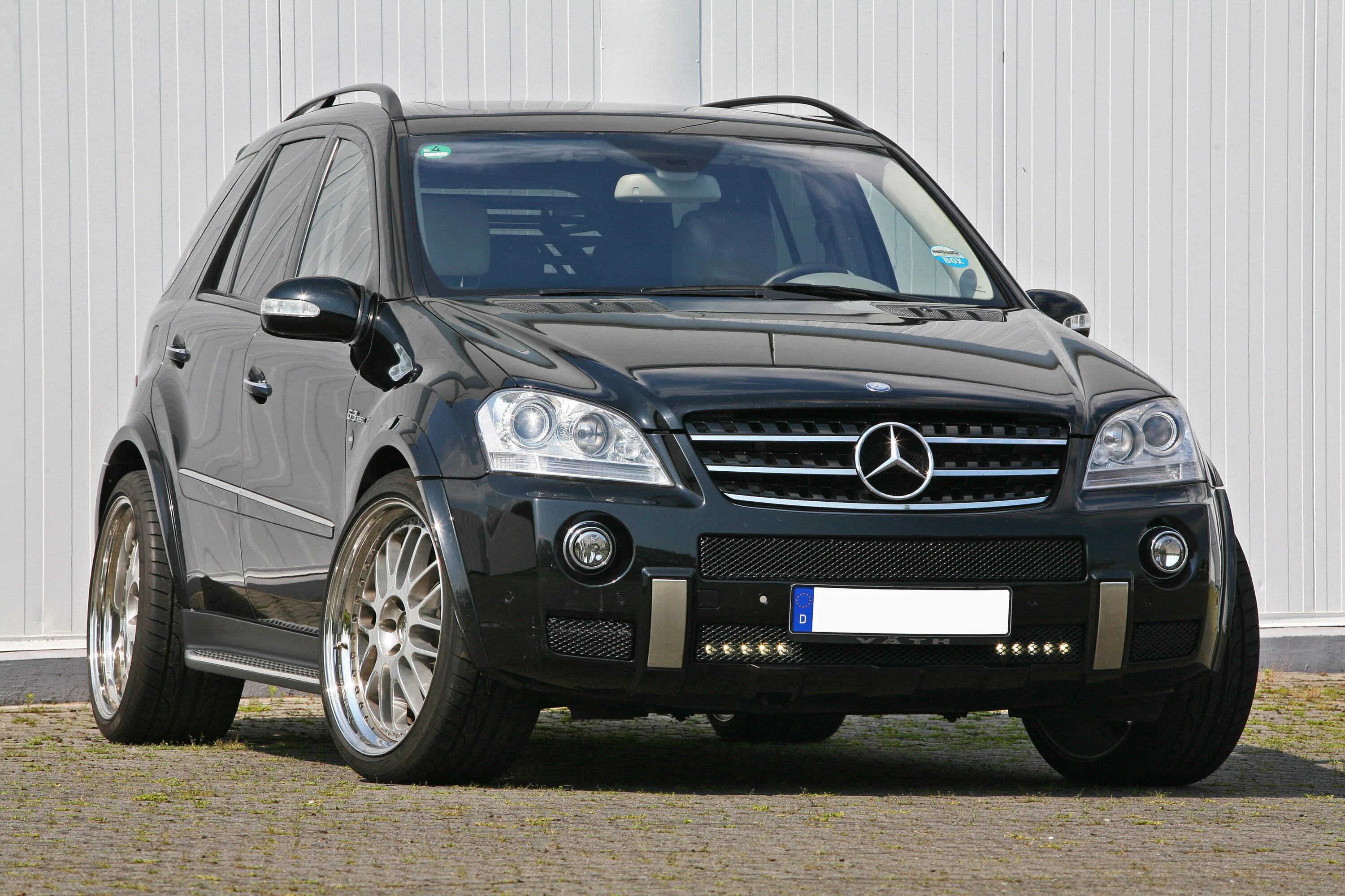 Mercedes ml w164. Mercedes ml63 w164. Мерседес ml 164 AMG. Mercedes Benz ml 63 AMG w164. Мл w164 купить