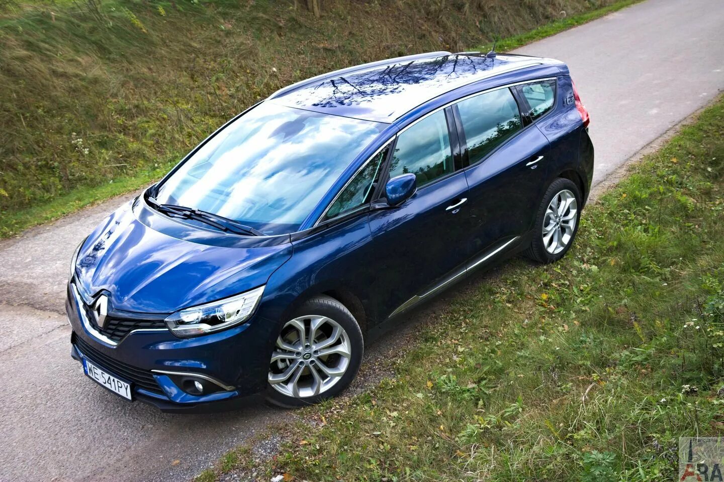 Рено Сценик 4. Grand Scenic 4. Рено Гранд Сценик 4 поколения. Renault Grand Scenic 4 2018. Рено сценик 4 отзывы