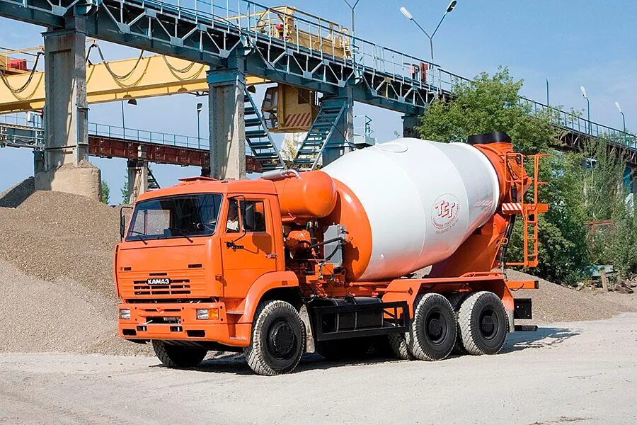 Миксер для бетона. Бетонный завод. Перевозку бетона. Перевозка бетона. Автобетоносмеситель тза 58149z на шасси камаз 6520.