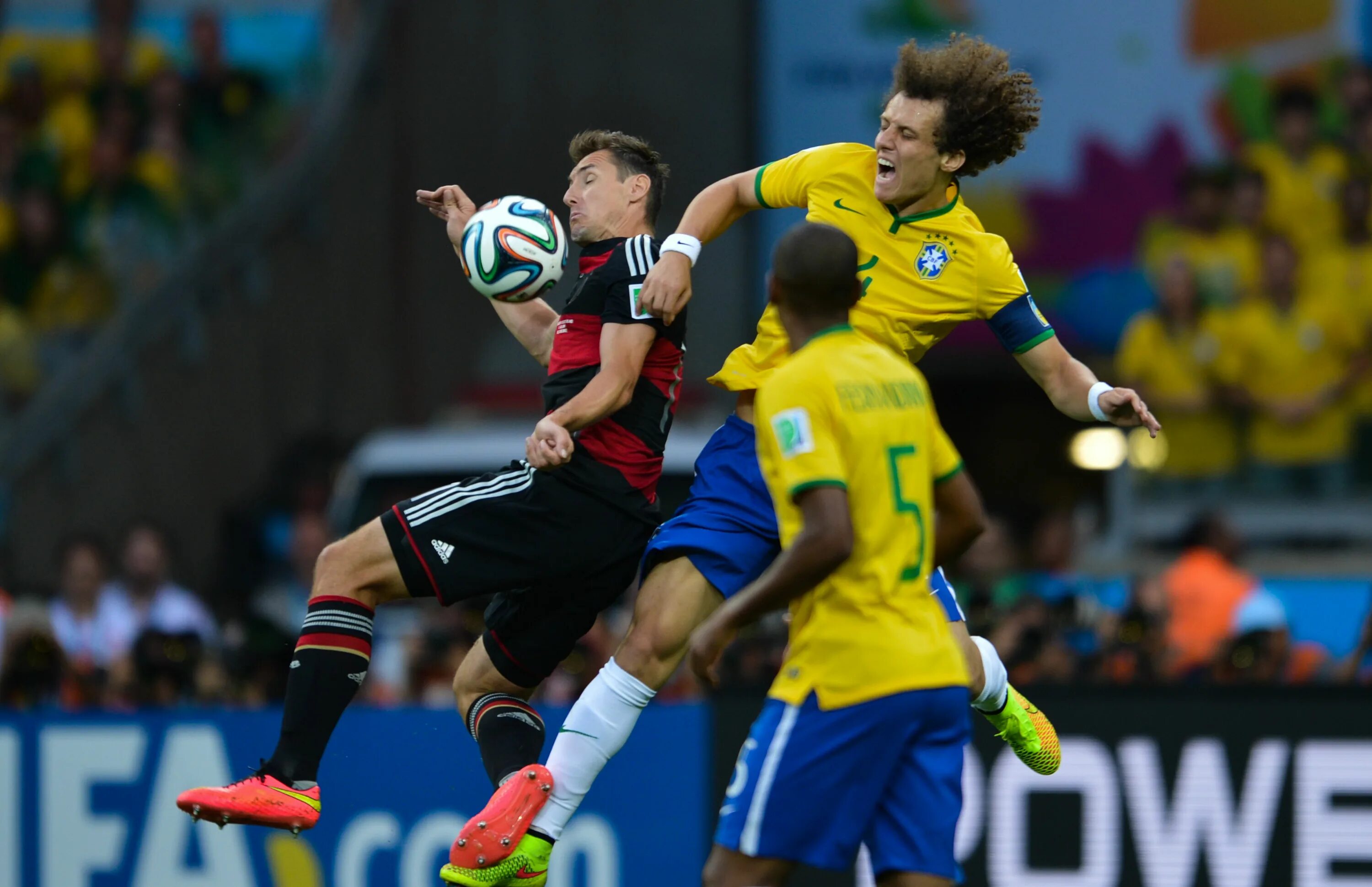 Полуфинал чемпионата бразилия. Футбол germany vs brazil. Полуфинал чемпионата бразилия. Полуфинал чемпионата бразилия. Немцы в бразилии.