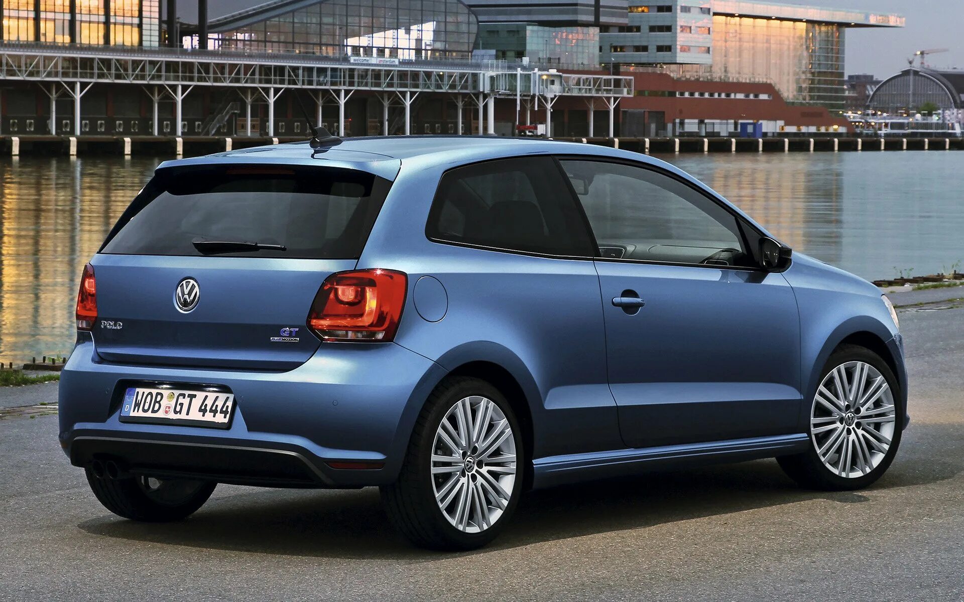 Volkswagen hatchback. Volkswagen Polo 5 хэтчбек. Volkswagen Polo 2012 хэтчбек. Фольксваген поло хэтчбек 2012. Volkswagen поло хэтчбек.