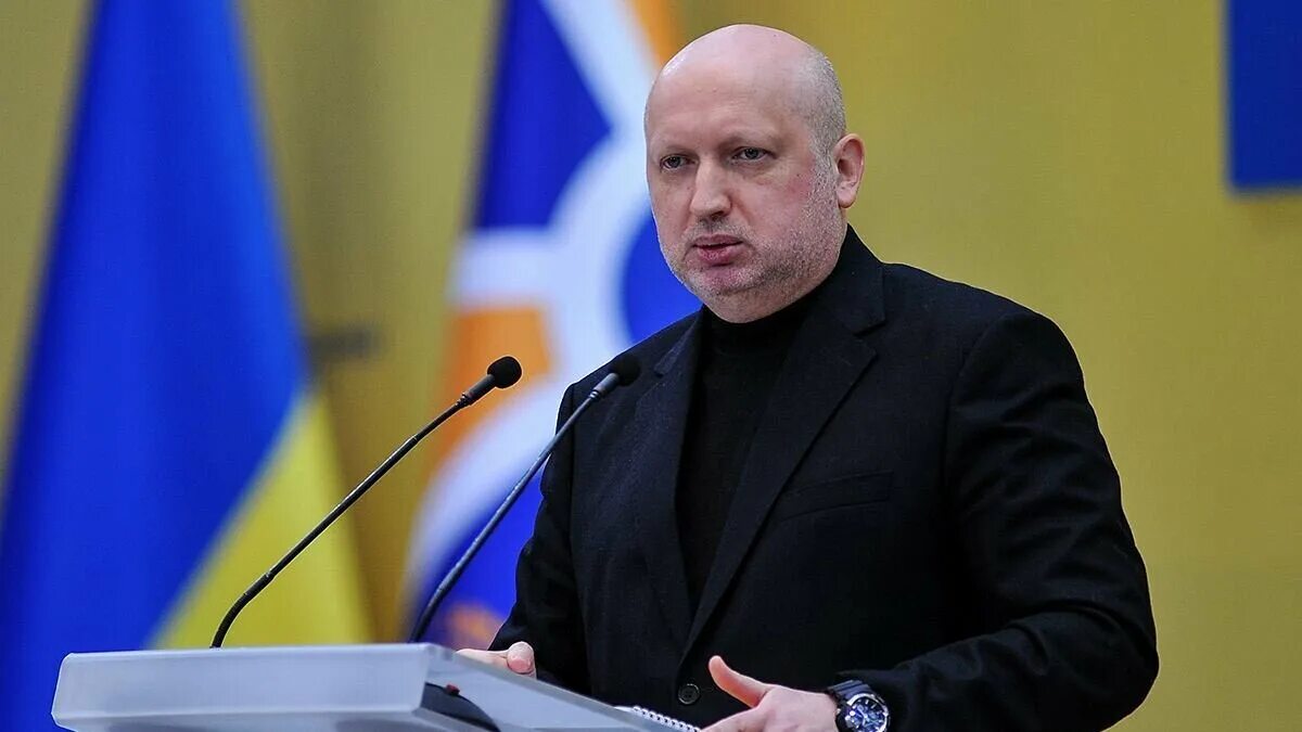Где турчинов сейчас находится и чем занимается. Турчинов крым.