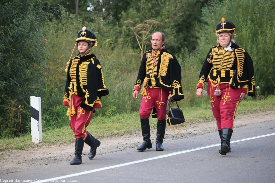 Гусар ч. Гусары 1812. гусарский ментик 1812. гусарский доломан 1812. гусарская одежда 1812.