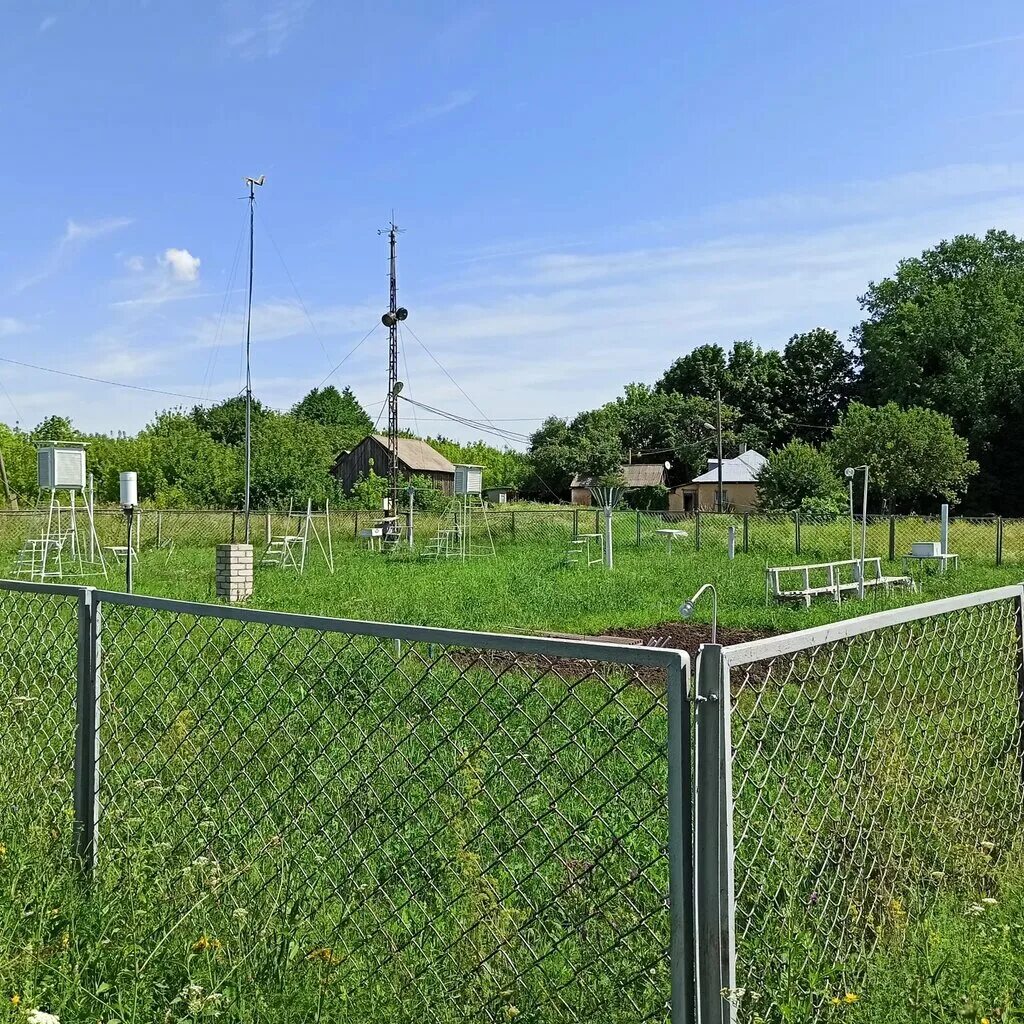 метеостанция нерой иркутская область. метеостанция в вожеге. метеостанция в вожеге. метеорологическая станция спб. метеорологическая станция гдов.