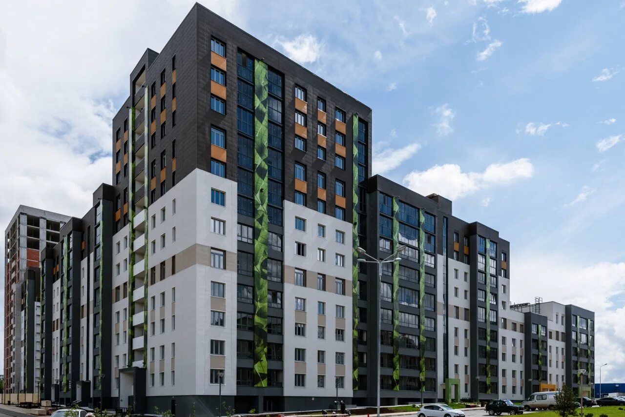 Краснополянская 5 киров. Волгоград улица краснополянская 70. Краснополянская 12 киров метроград. Метроград киров озеро. Метроград краснополянская 5.