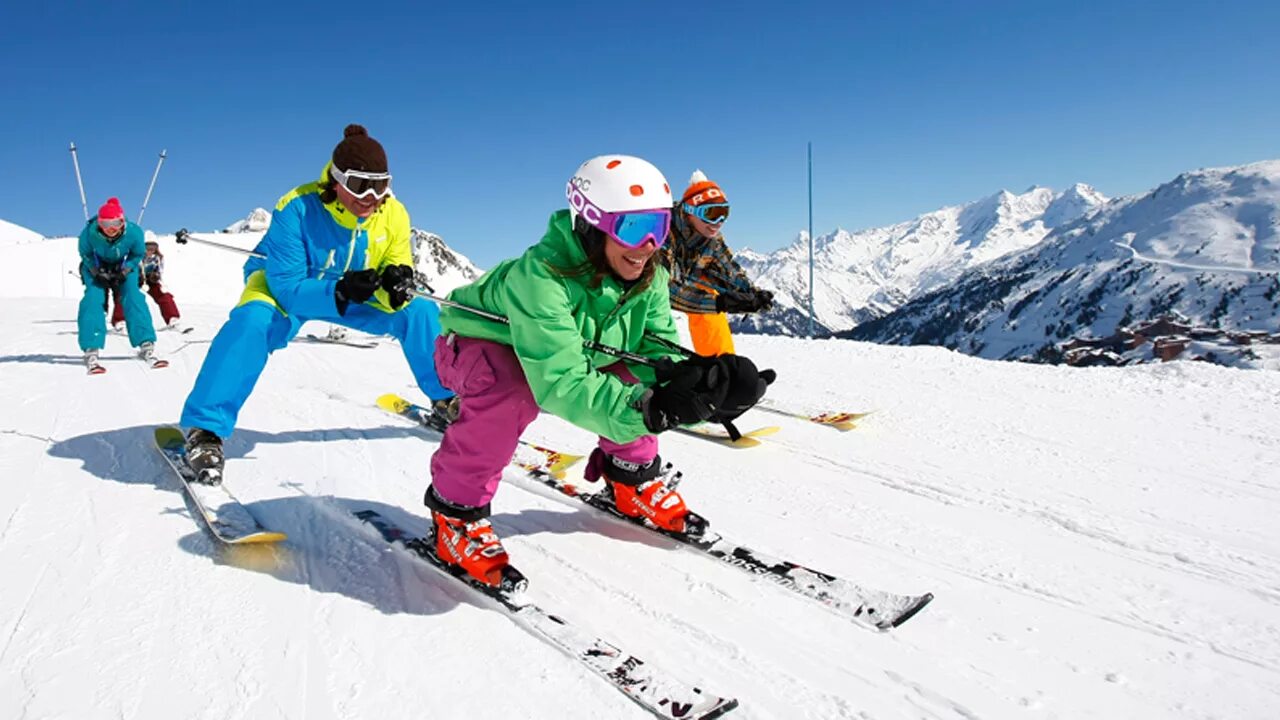 Ski. Ski Alpin aesthetic. В отпуске аватар с лыжами. Vetement d'hiver.