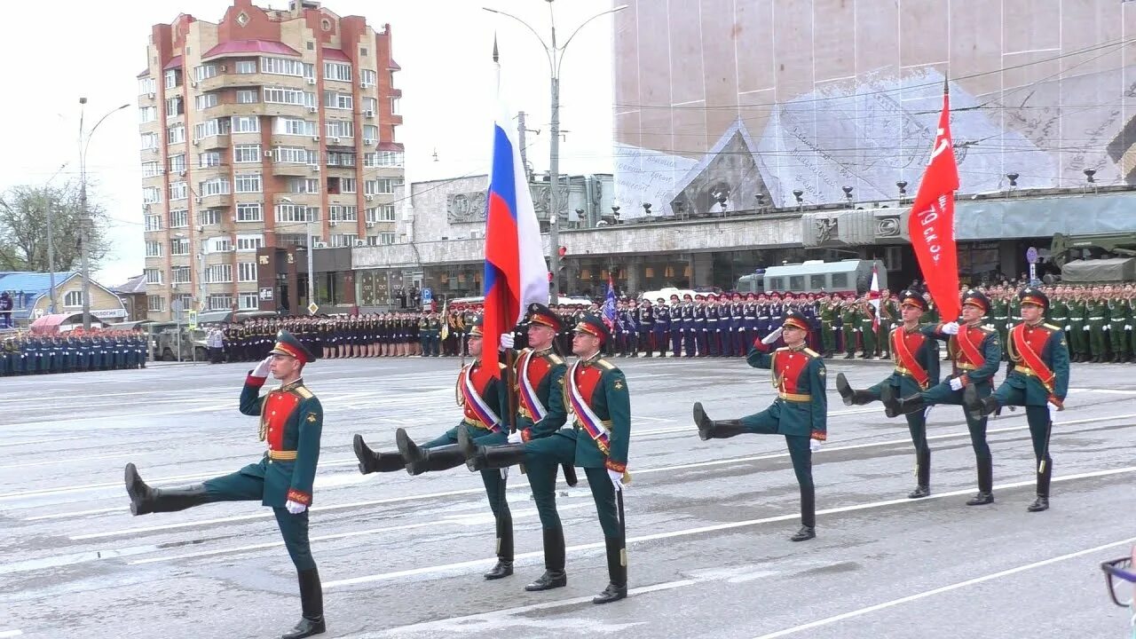 Парад в ростове на дону 2025. Парад победы 2025 ростов на дону. парад в ростове на дону 9 мая 2025. ростов на дону парад 9 мая. рота почетного караула ростов на дону.