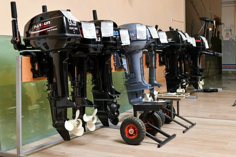 ул. 10. мир рыбалки омск. мир охоты. омск, улица 10 лет октября 191.