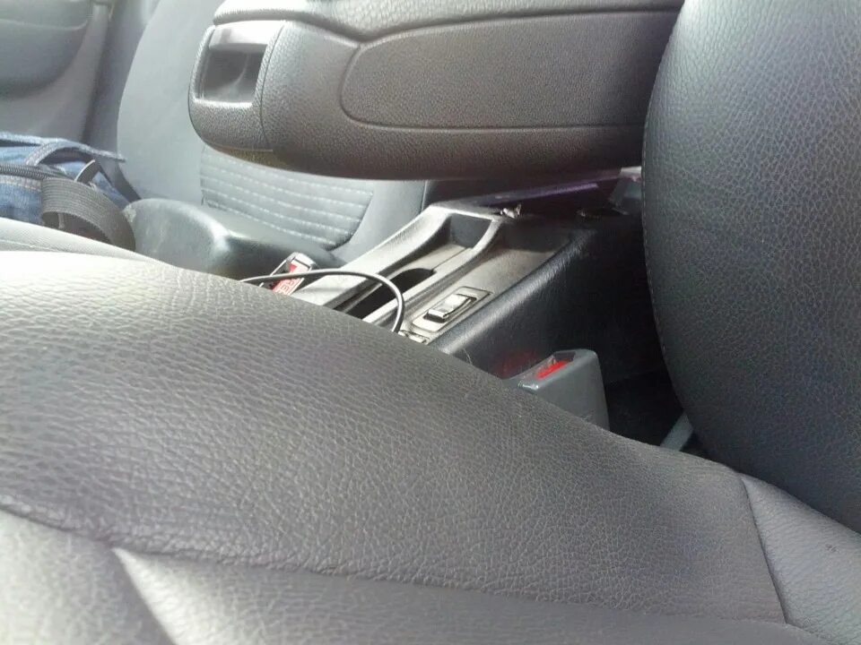 Замена и доработка "подлокотника " - Nissan Almera Classic (B10), 1,6 л, 2007 го